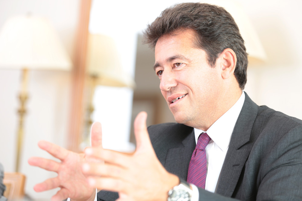 ブエ, シャレドア