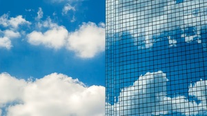 なぜ従業員はAIによる業務改善を隠したがるのか