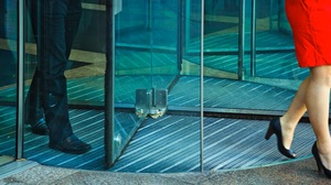 好業績企業でトップ交代が加速する本当の理由