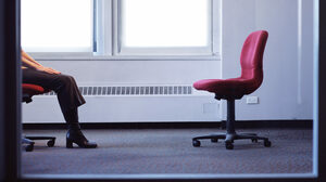 仕事を失うことへの不安を煽っても、従業員のパフォーマンスは向上しない