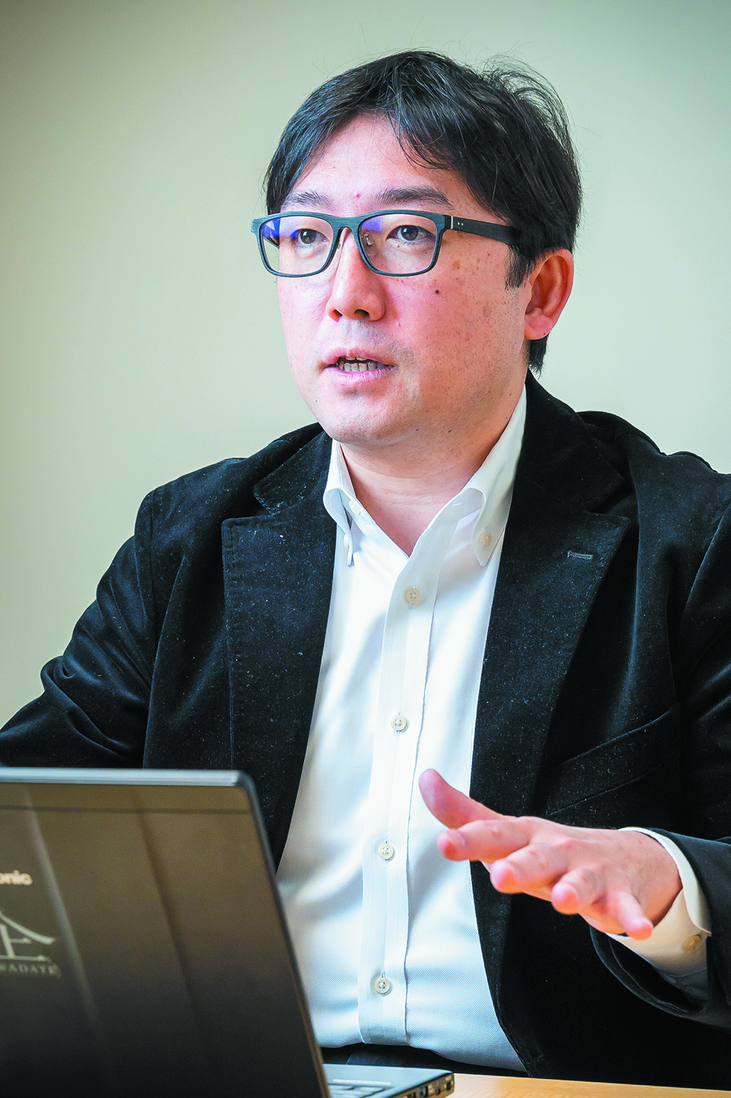 クロサカ, タツヤ