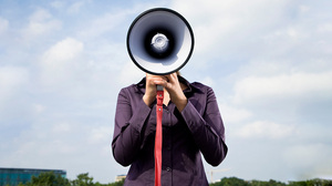 リーダーの影響力を左右する「声の存在感」は鍛えられる