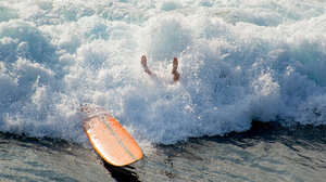 シニカルな人は収入が少なく、出世もしない