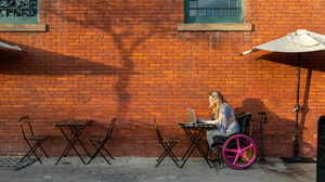 企業の慈善活動が不平等を永続させるという矛盾