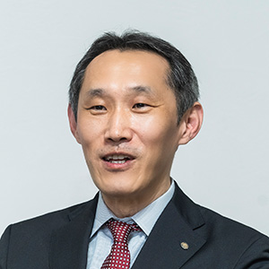 高岡, 宏明