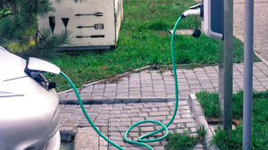 なぜEV市場は停滞しているのか