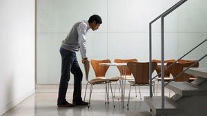 経済・政治・社会の圧力下で問われる真のリーダーシップとは