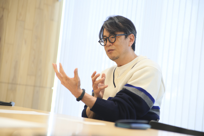 クラシコム　青木